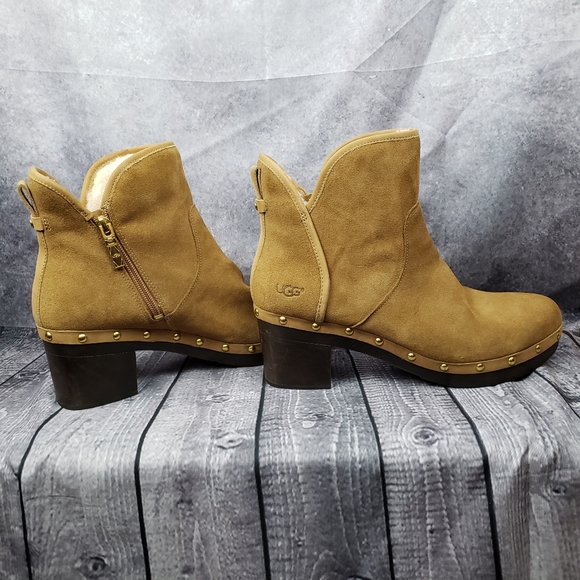 New UGG Boots Cam ll Chestnut Short Zip. Suede Shearling lined boots Studded - Picture 7 of 8